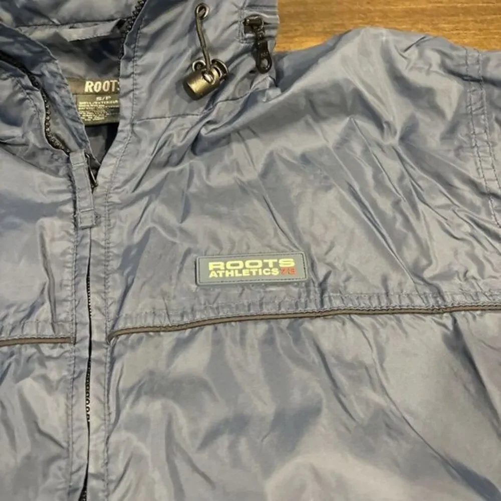 Roots Athletics 73 Full Zip Windbreaker Jacket Men's Small‎ Blue Hooded